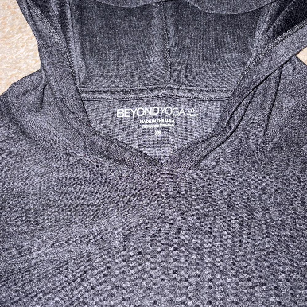 Beyond Yoga Hoodie Womens XS Space Dye Long Sleeve Pullover Black Grey - Picture 2 of 9